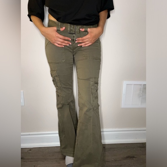 Garage Other - 90’s style low wasted cargo flared pants